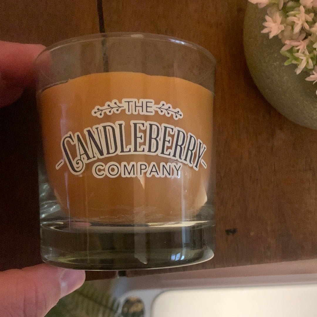 The CandleBerry Company Candle (Woodwick)