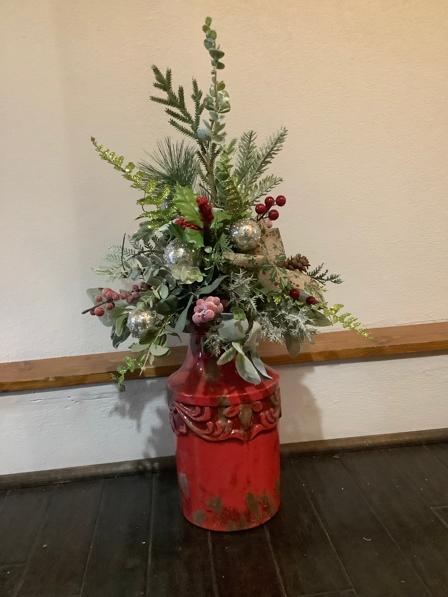 Red Christmas Arrangement