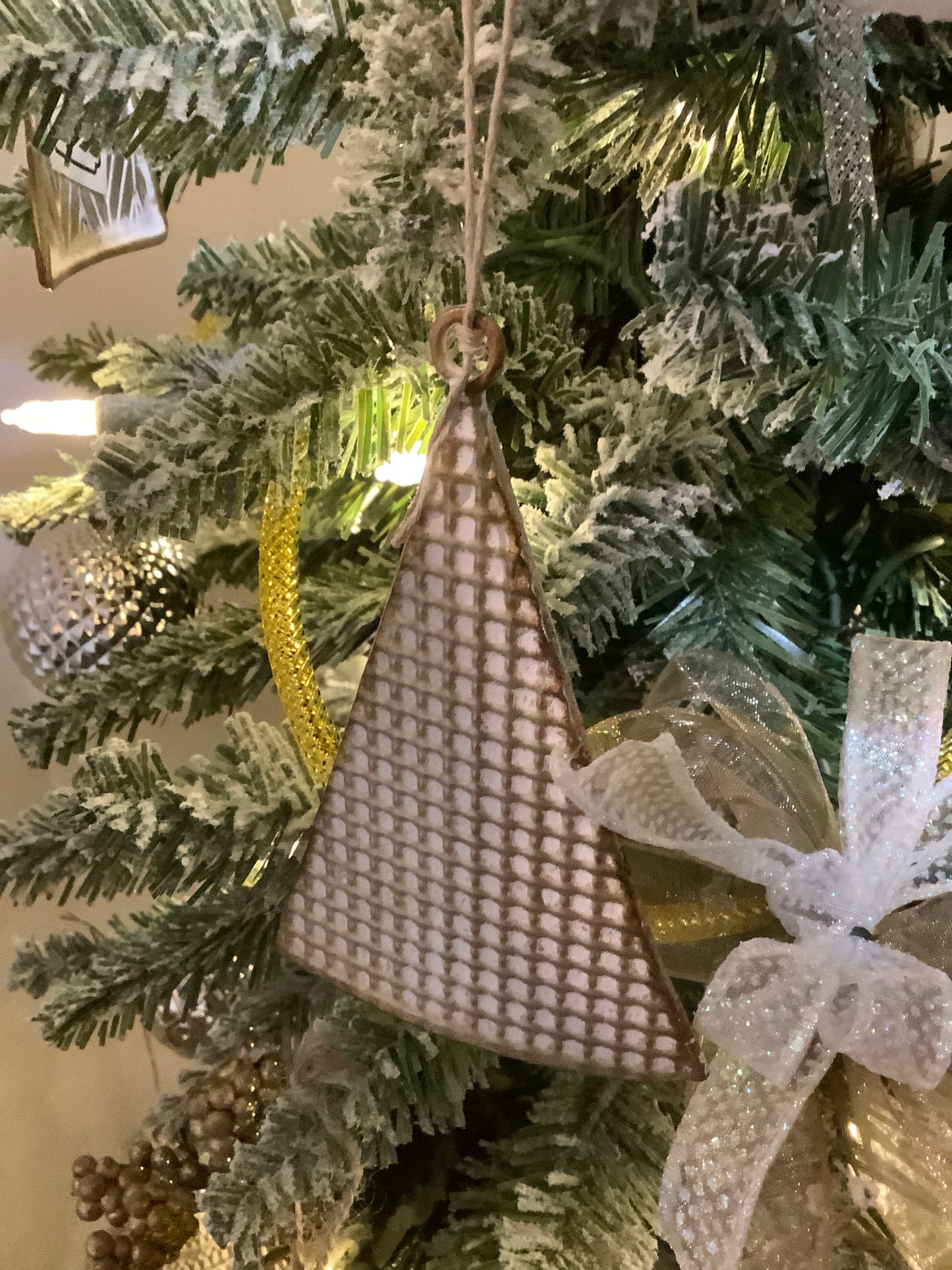 Gold Christmas Tree Ornaments