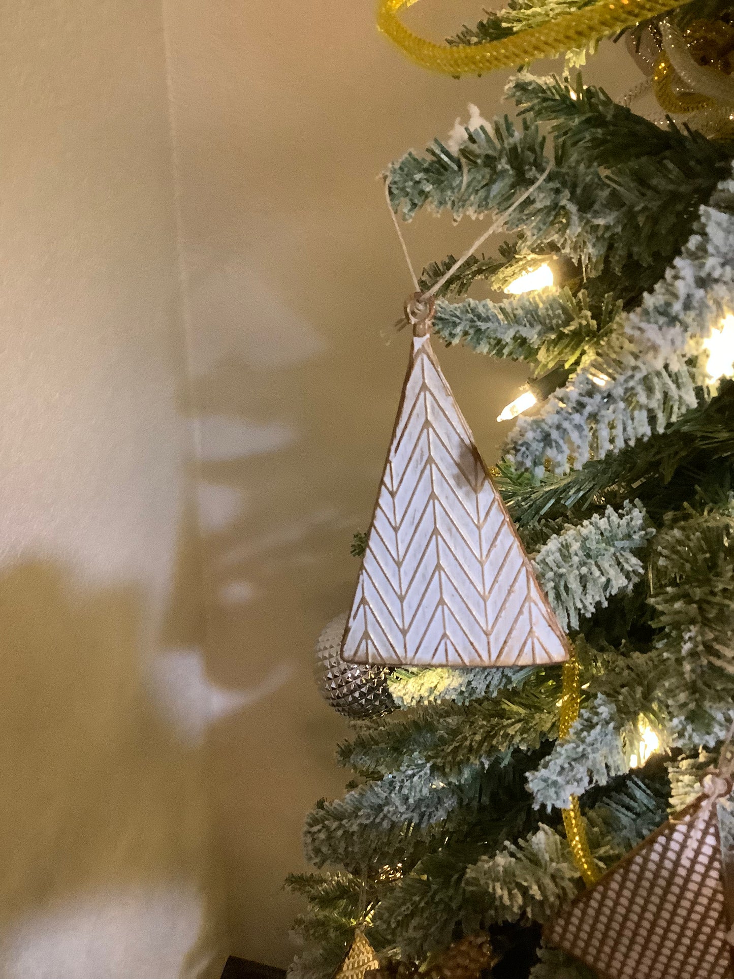 Gold Christmas Tree Ornaments